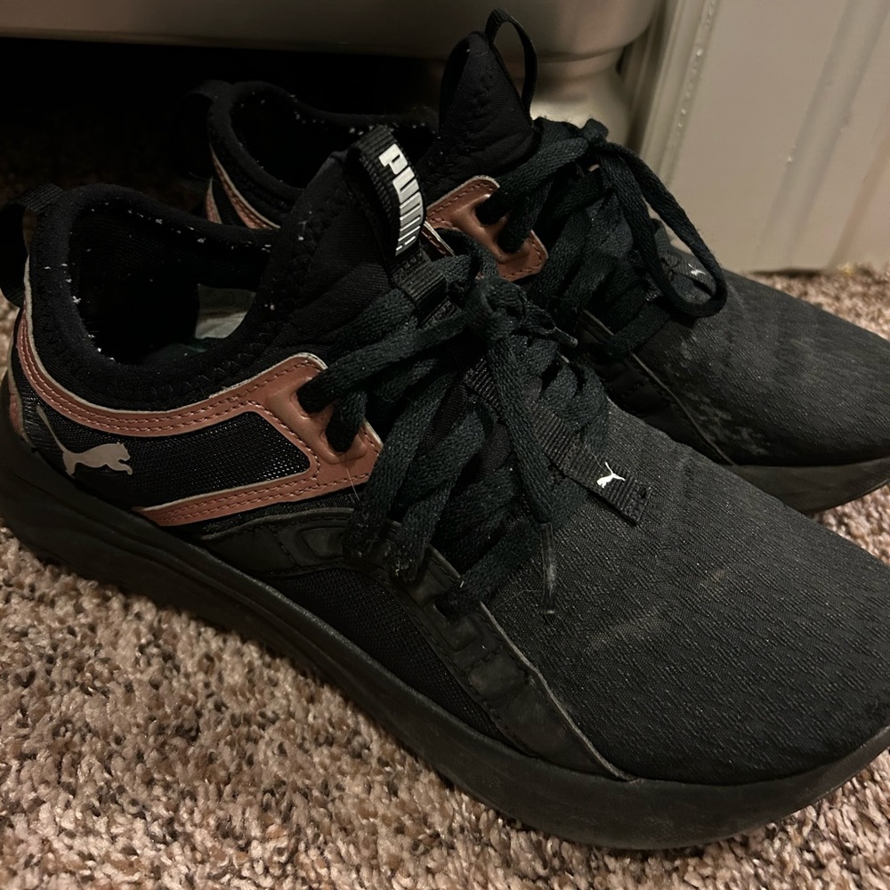 Puma running shoes (soft foam) optimal comfort. Size 8 US